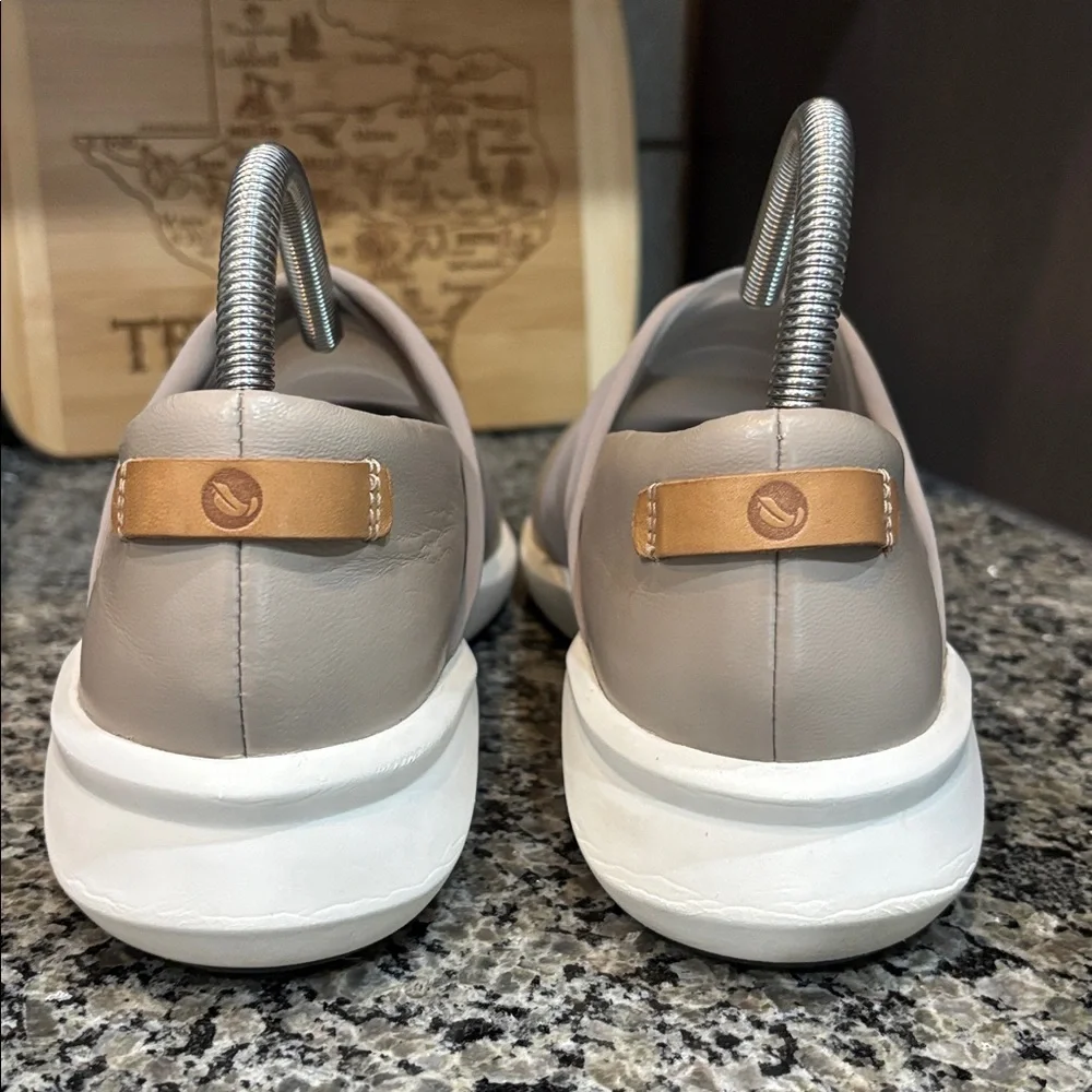 Clarks Un Rio Cross Stone Slip on Ballet Flat Sneaker Size 10 - Picture 5 of 9
